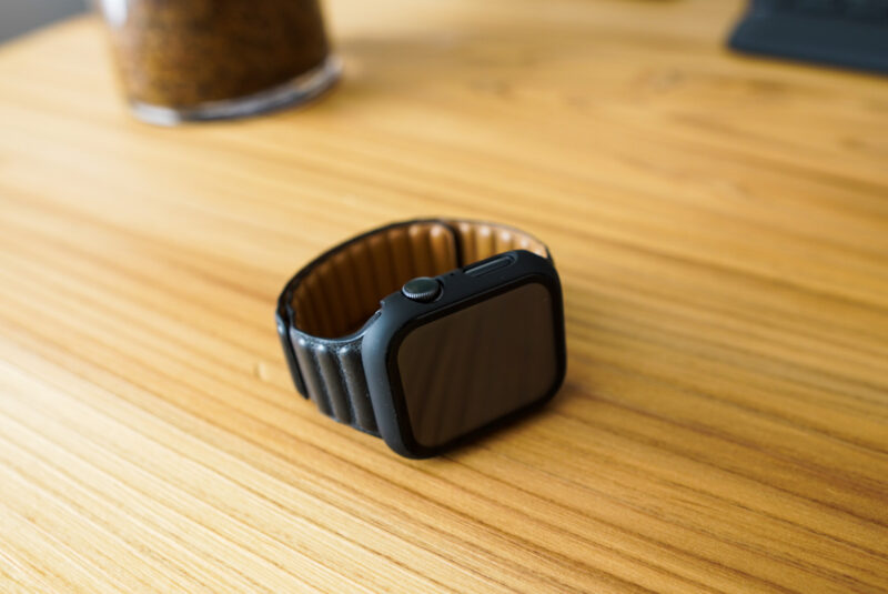 Apple Watchの保護ケースのフィット感